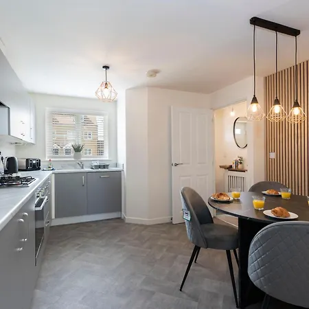 Oakwood South Bank